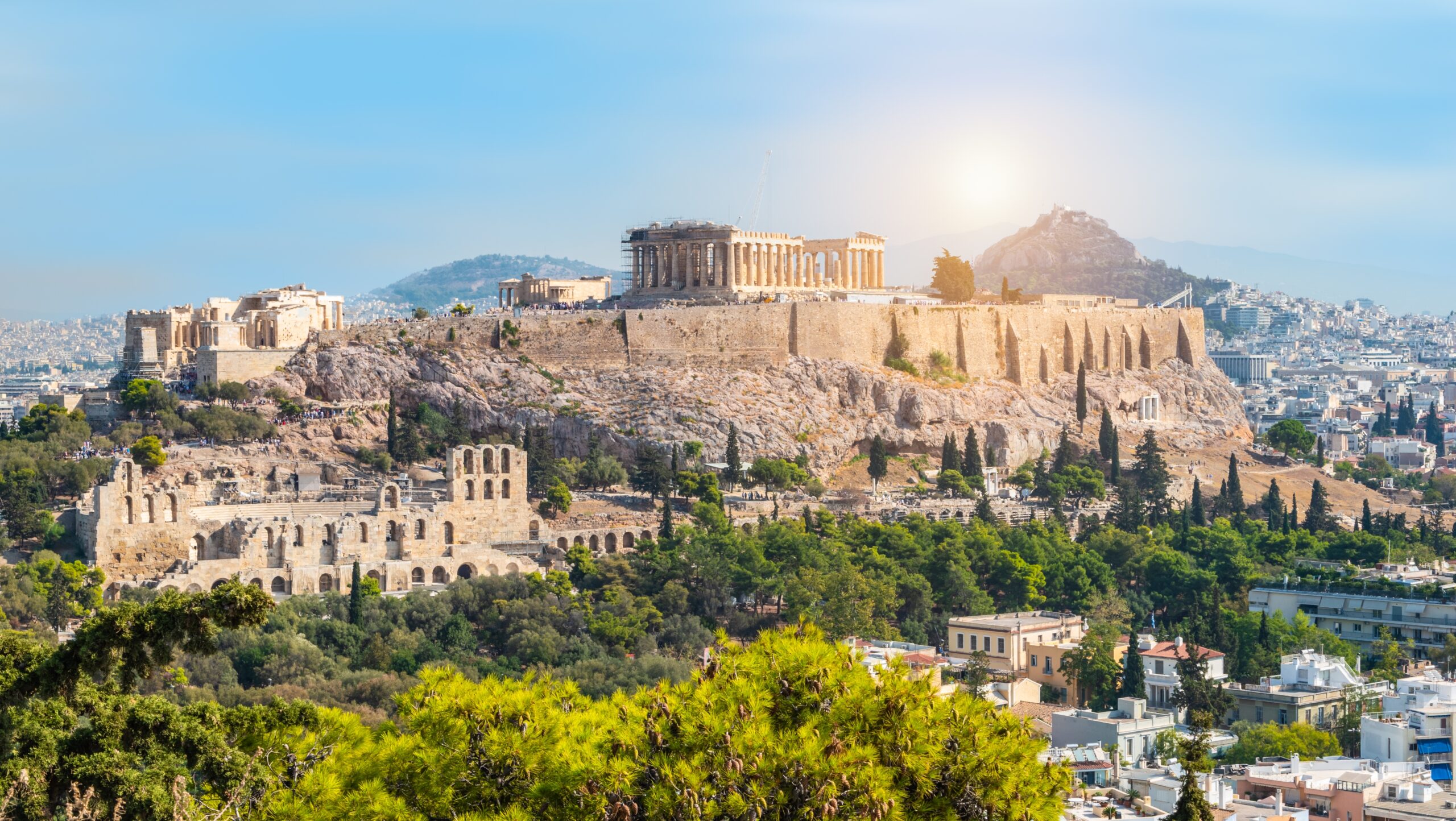 Athen, die Hauptstadt Griechenlands mit der berühmten Akropolis. Athen, die Hauptstadt Griechenlands mit der berühmten Akropolis.